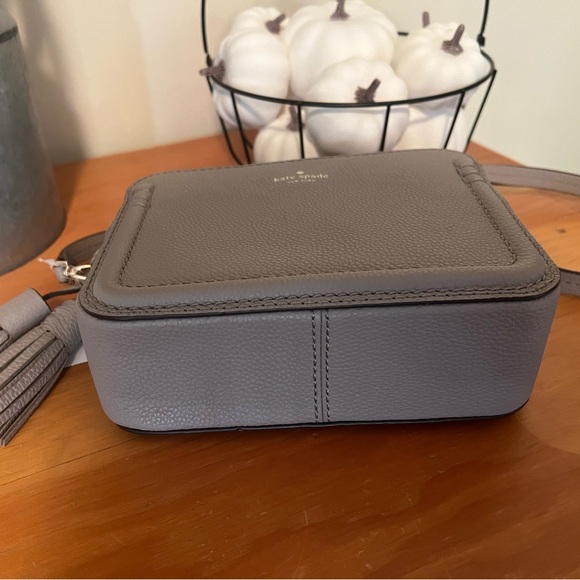 ♠️ NWT Kate Spade Orchard Street Arla camera bag - Cityscape gray - Picture 4 of 6